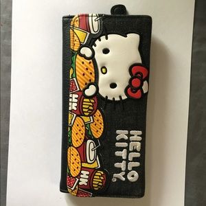 Hello kitty trifold wallet✨✨✨✨